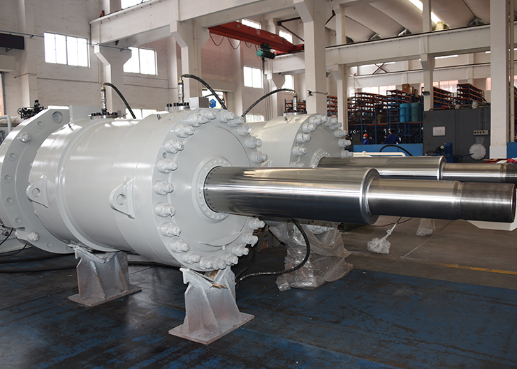 白鶴灘電站水輪機接力器，單機容量100萬千瓦